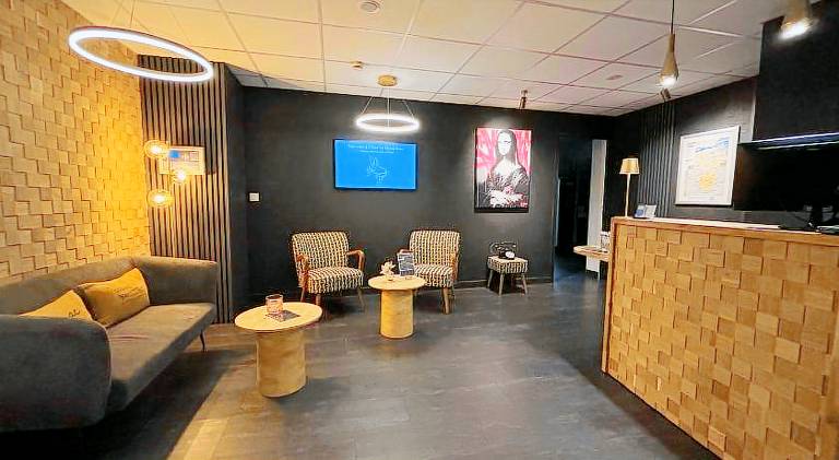 Cit'Hotel Le Cheval Blanc, Cognac Centre — photo 5
