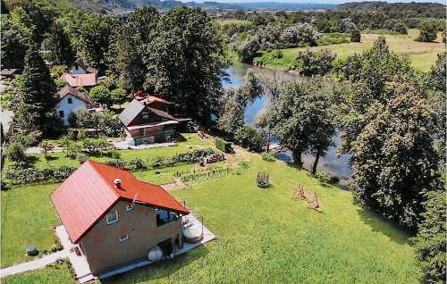 kuća  Lasinja