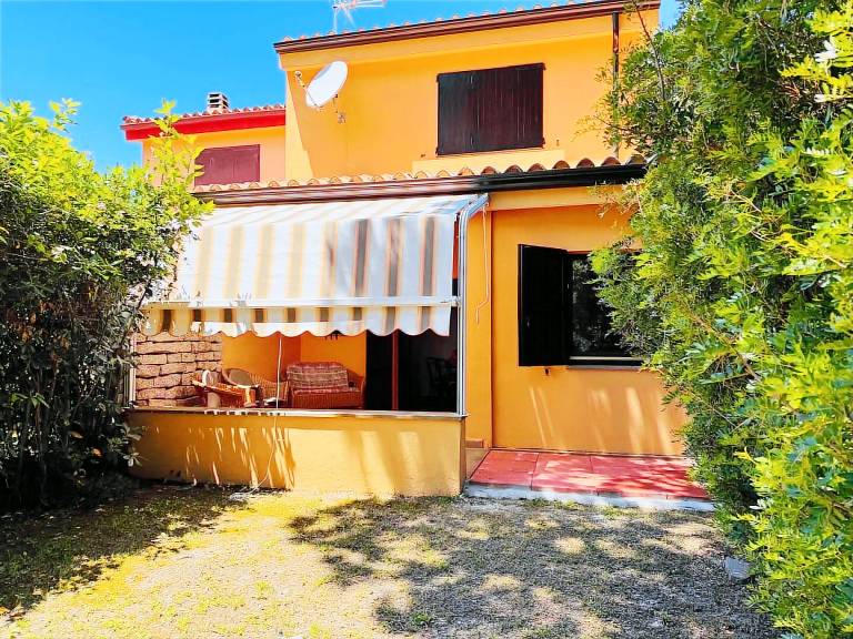 House with grill, garden & terrace — photo 2