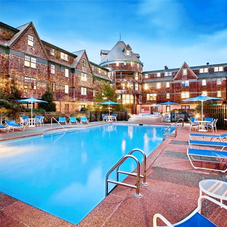 Condo  Newport