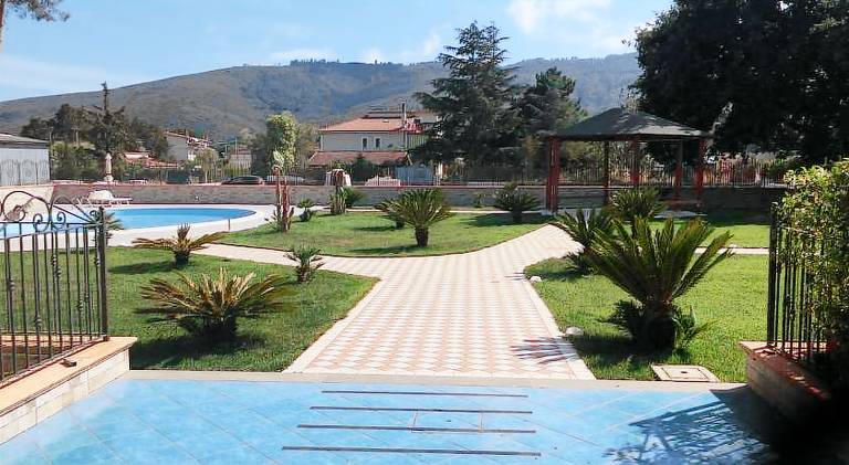 Apartment with pool in Perdifumo