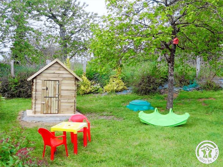 Gite with patio, garden & BBQ — photo 5