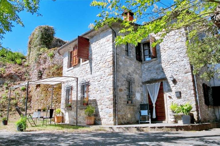 Casale  Licciana Nardi