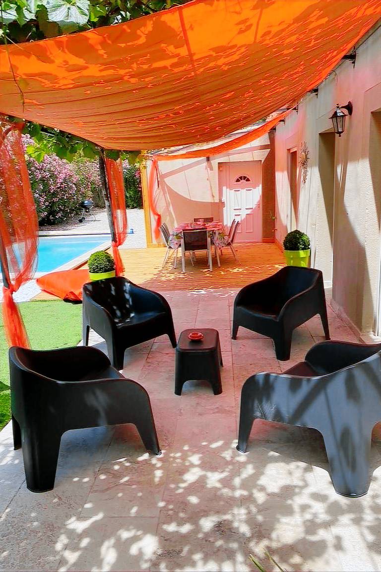 Vacation home with private pool, grill & yard | Dogs allowed — photo 4