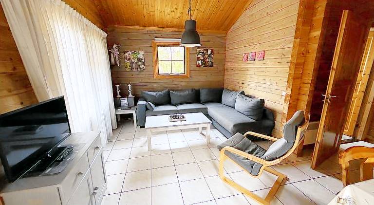 Chalet with pool — photo 2