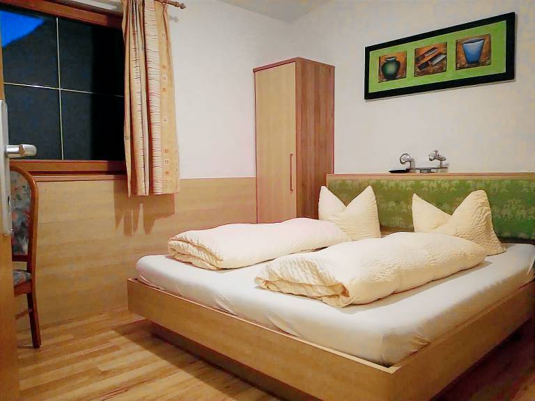 Appartement Fewo Dusche und Badewanne 3 Schlafräume