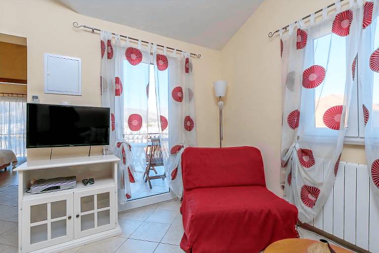 Child-friendly dedicated room with pool & patio | Dogs allowed — photo 2