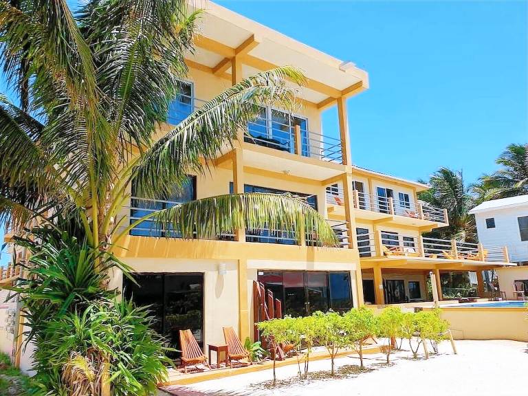 Condo Caye Caulker