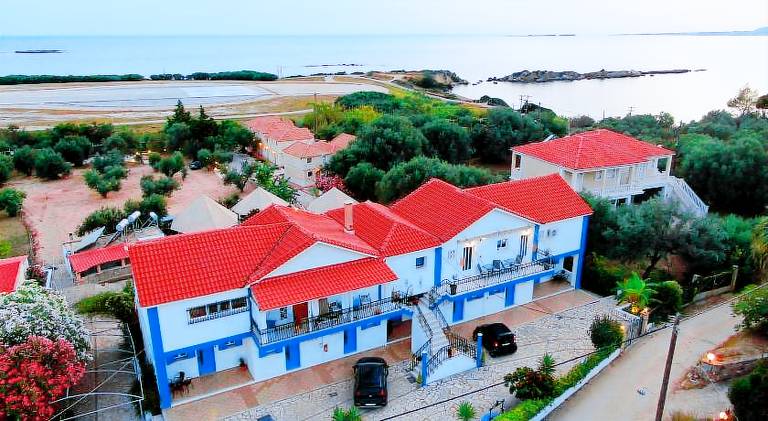 Spasmata Village - Cozy Apartments Sea View Next to Beach Only Adults No Kitchenette — photo 3