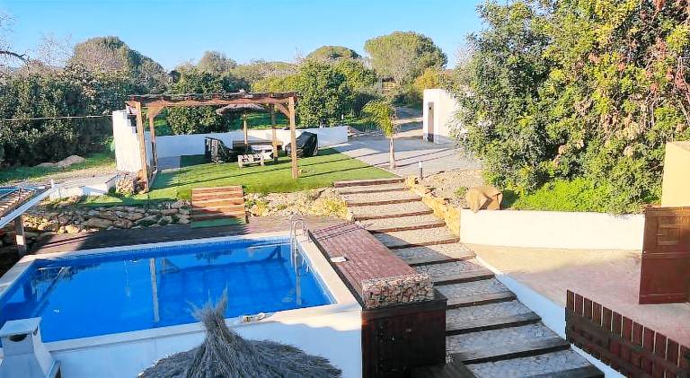 Vacation home with pool in Olhao