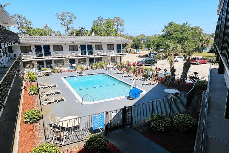 Motel 6 Bradenton, FL — photo 5