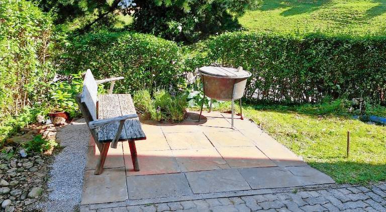 Apartment with patio & yard — photo 4
