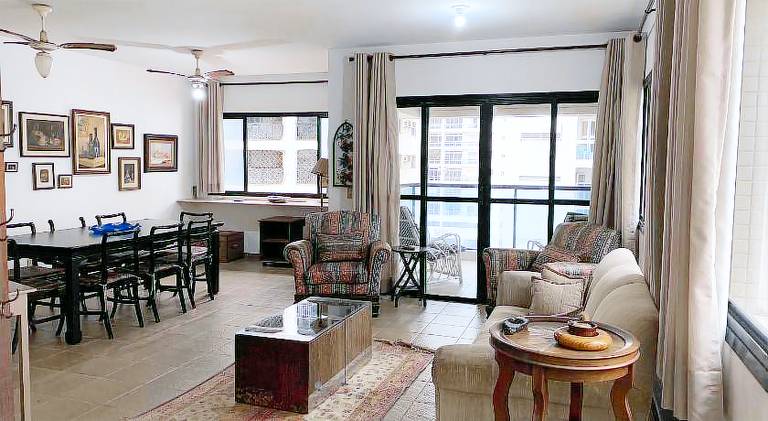 Apartment | Beach nearby | Pets allowed in Guarujá