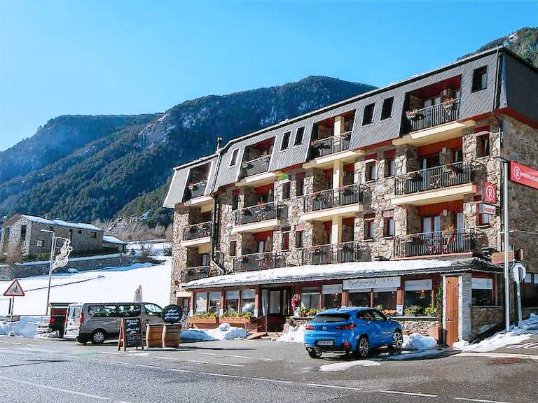 Holiday apartment with 2 rooms for 6 persons — photo 2