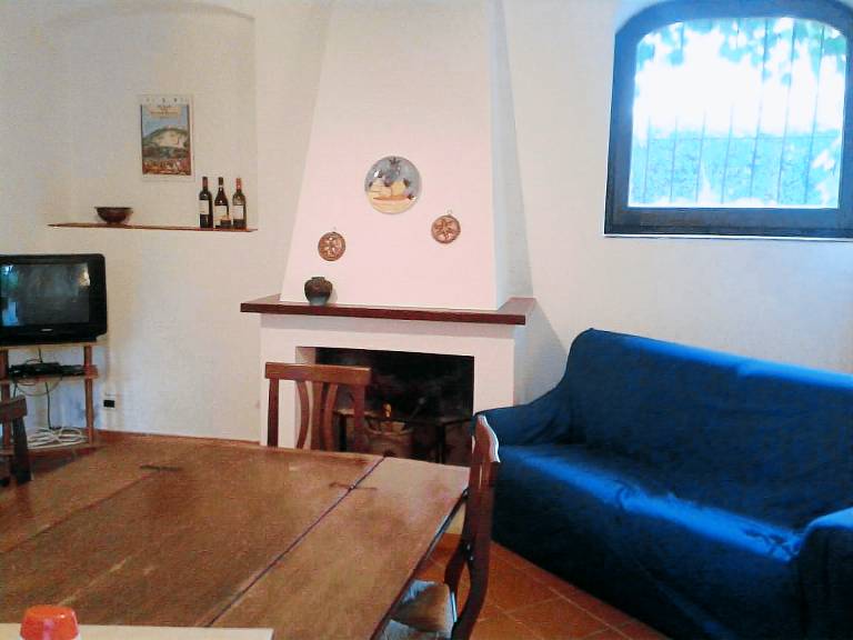 Beautiful vacation home with BBQ, patio & garden | Mountain view | Dogs allowed — photo 5