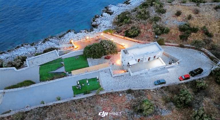 Rental apartment with garden, patio & grill | Pets are welcome in East Mani