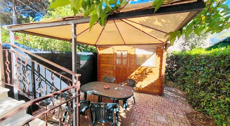 Apartment with 2 rooms for 6 persons in Donoratico