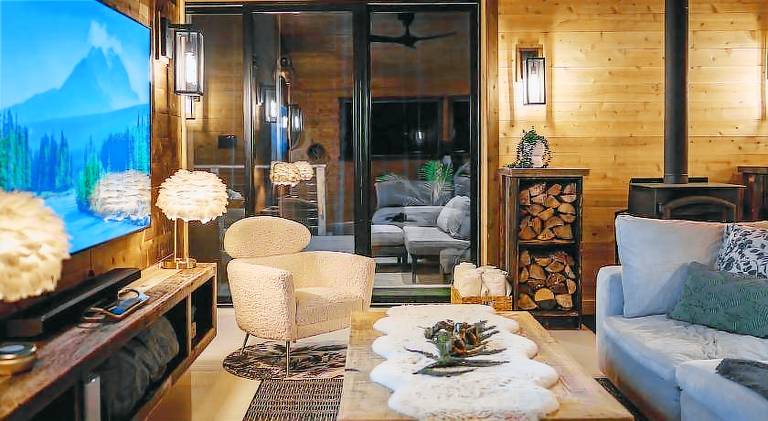 Chalet with jacuzzi — photo 2