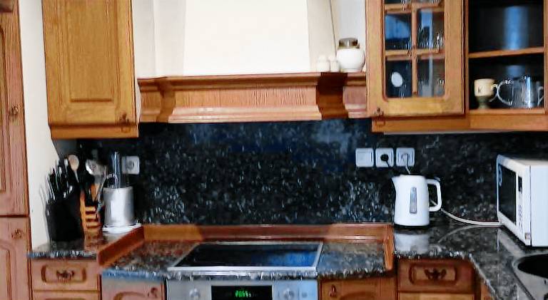 House | Pets allowed — photo 3