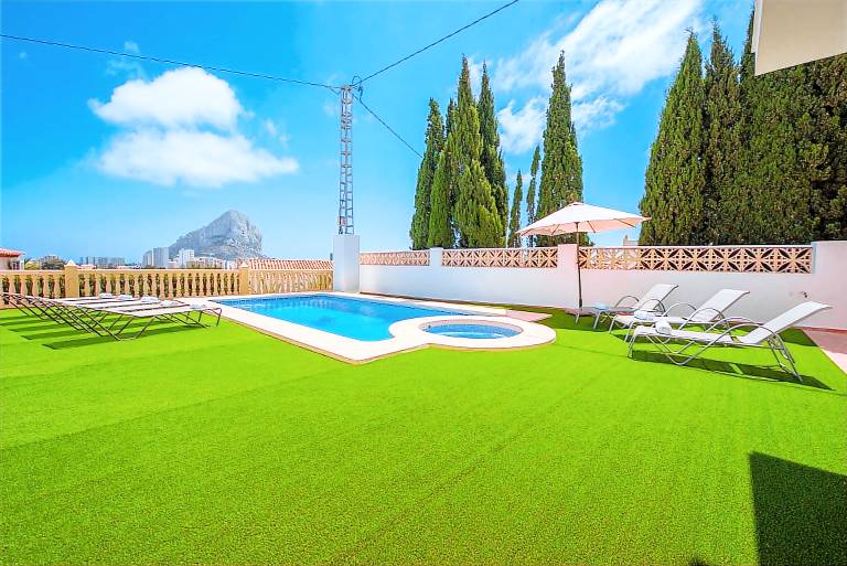 Villa with private pool, yard & barbecue — photo 5