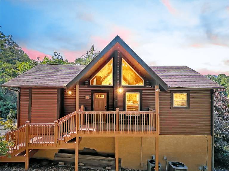 Child-friendly cabin with private pool | Dogs allowed — photo 2
