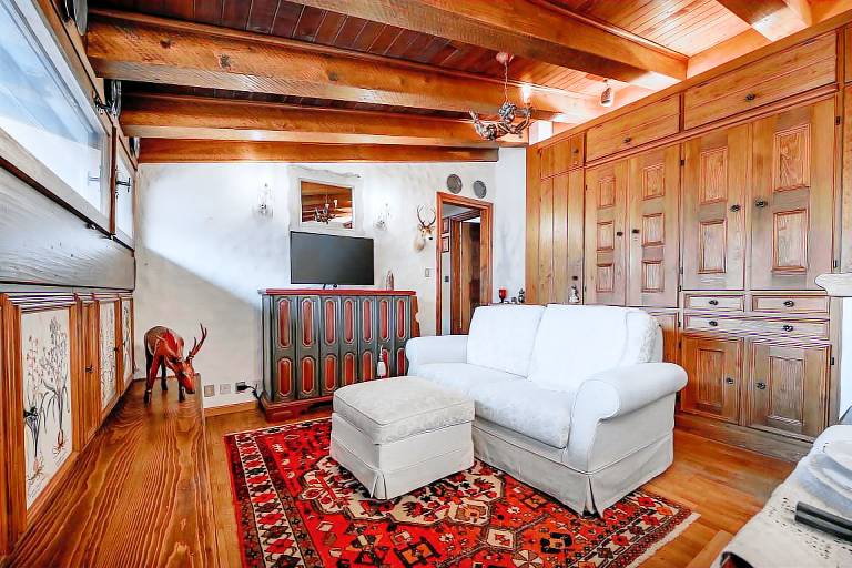 CORT Corso Italia 146 BL