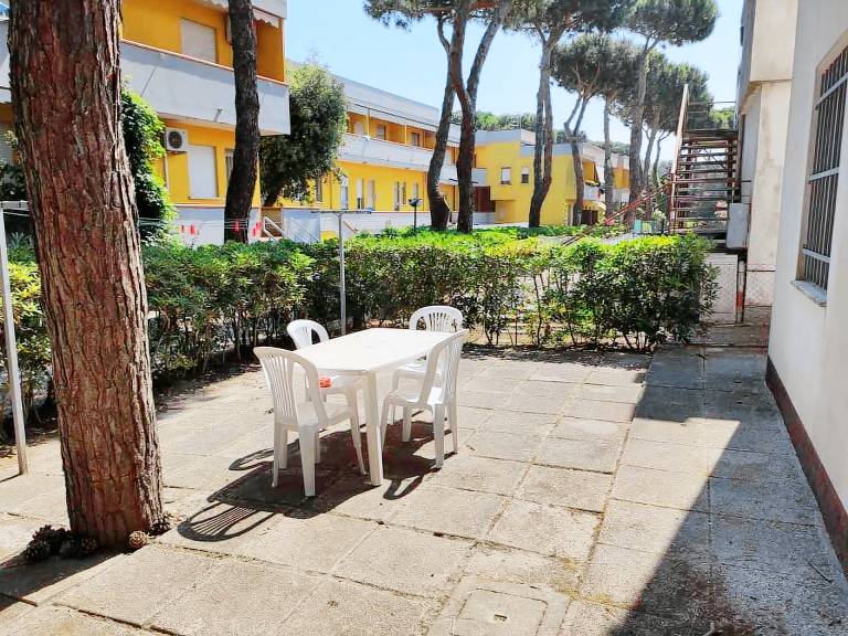 Vacation home with patio | Next to the beach | Pets are welcome — photo 3