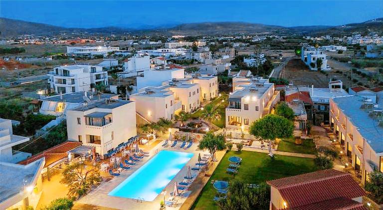 Nice serviced apartment with patio, pool & garden | Beach nearby | Dogs allowed — photo 2
