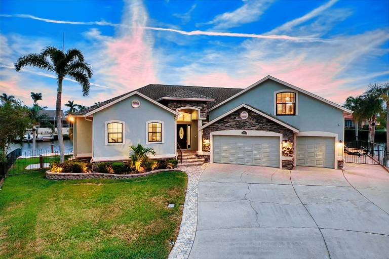 Apollo&rsquo;s Anchor 926 Golf Island Dr