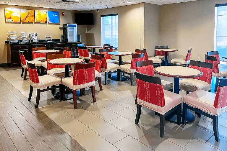 Comfort Suites Gadsden Attalla — photo 5