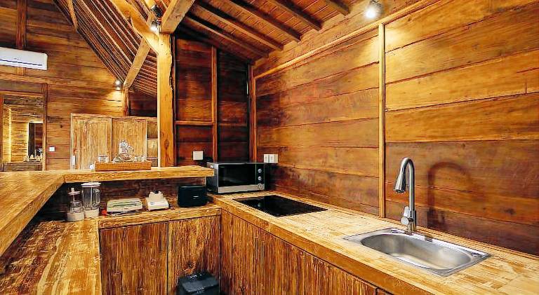 Villa with pool | Pets allowed — photo 4