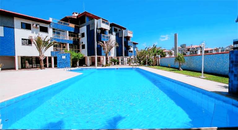 Apartment with pool — photo 2