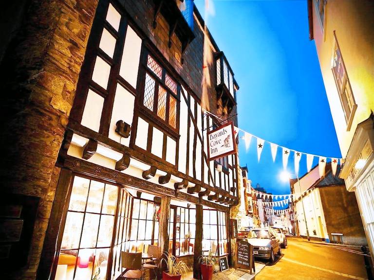 Bayards Cove Inn in Dartmouth