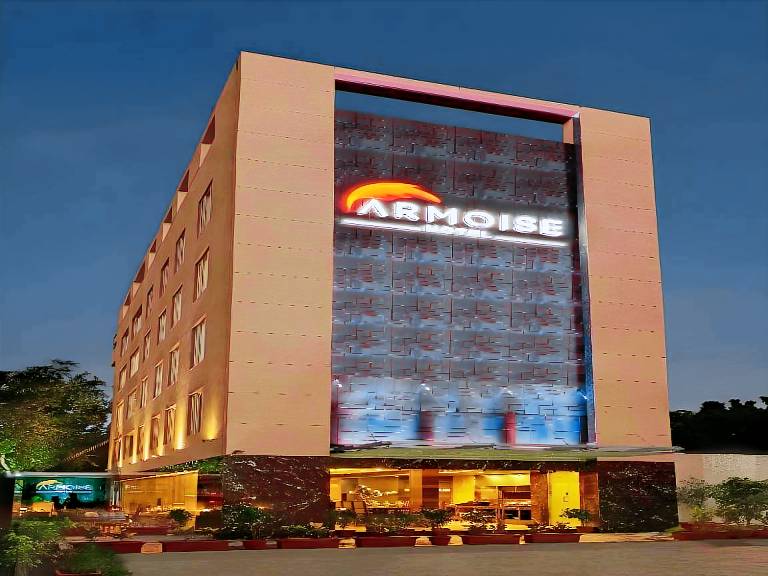 Hotel Super Inn Armoise