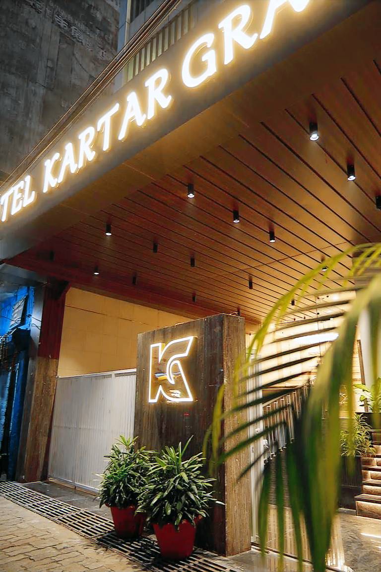 Hotel Kartar grand