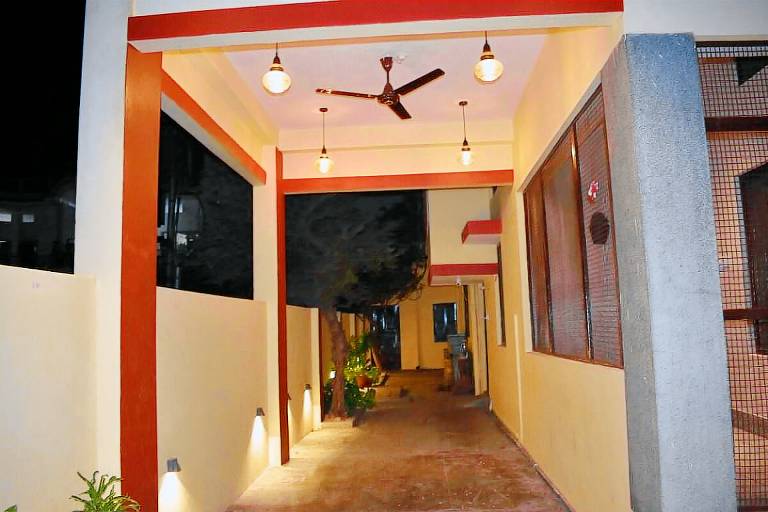 Charming vacation home with garden | Good for workation | Pets allowed in Tola