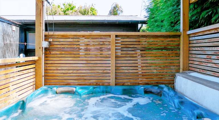 Vacation home with jacuzzi | Good for workation — photo 4
