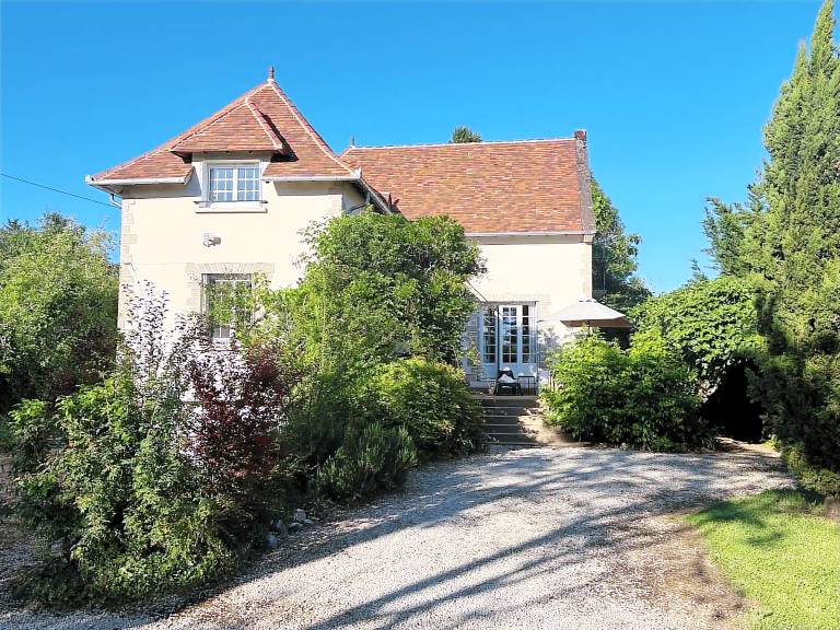 Villa Saint-Julien-de-Lampon