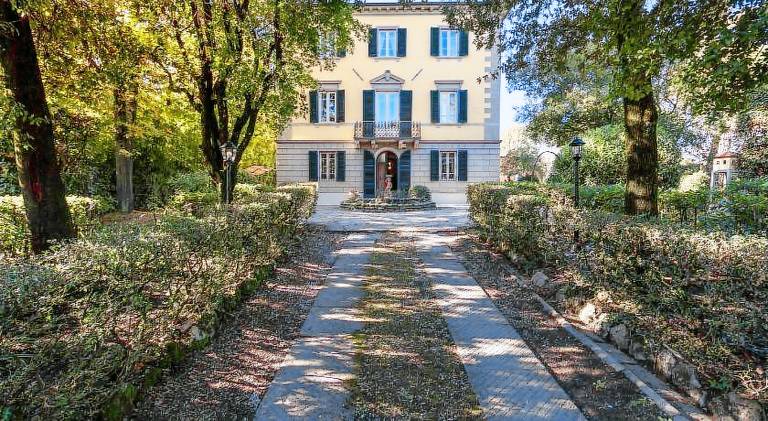 Villa with hot tub & pool | Pets are welcome — photo 4
