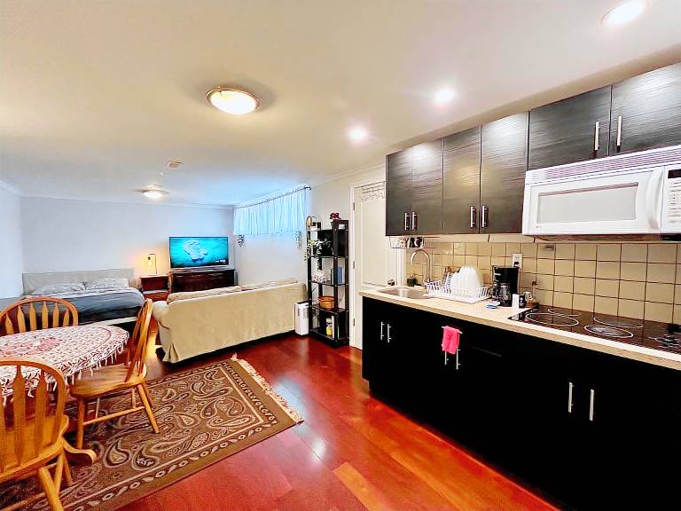 Apartment Richmond Hill