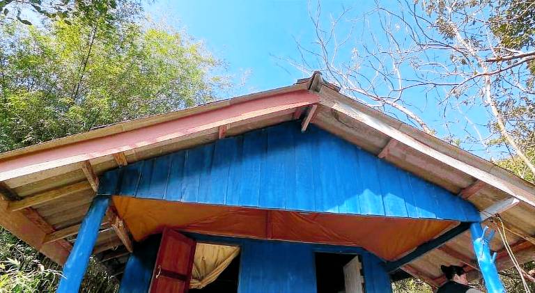 Gunny Bungalow Blue Room 2 in Ranong