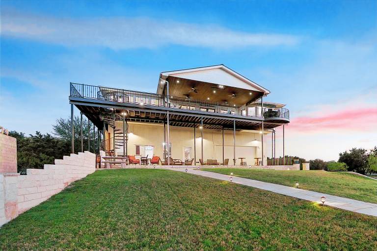 House  Lago Vista