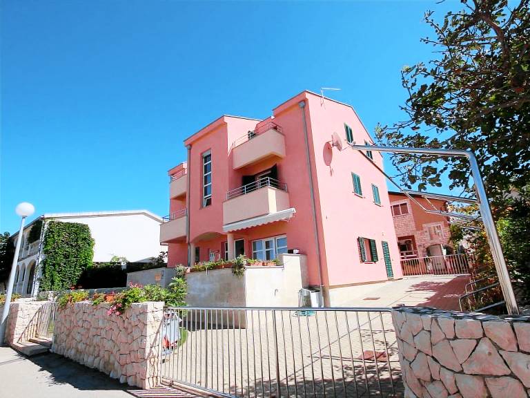 Apartment  Vir