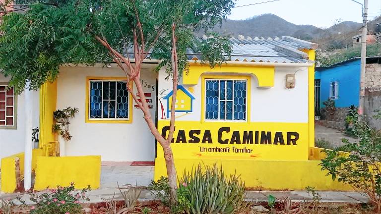 Lovely house with yard | Pets allowed in Santa Marta