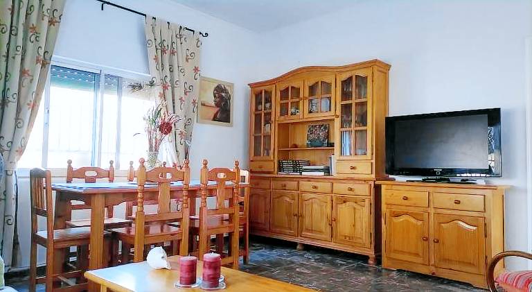Fully equipped charming vacation home with patio, garden & grill | Pet-friendly — photo 3