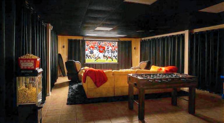 Vacation home with 3 rooms for 11 persons in Athens, GA