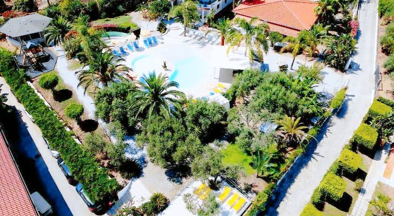 Costa Real - Garden Retreat with Private beach, Pet Friendly — photo 2