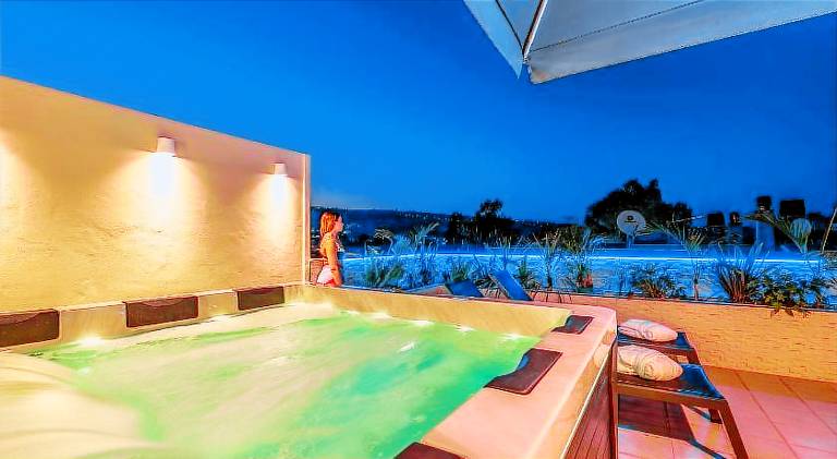 Delight Luxury Residences - Souda — photo 3