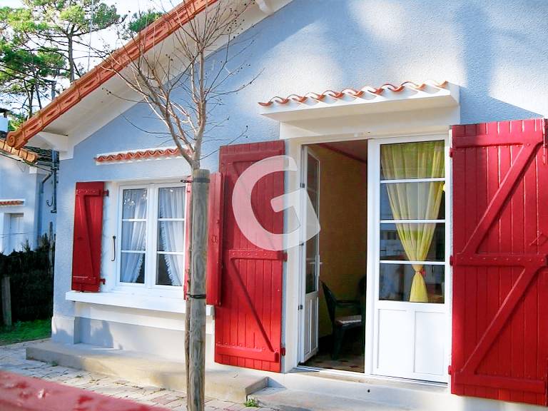3-Bedroom House near Beach for 4 in La Tranche-sur-Mer in La Tranche-sur-Mer