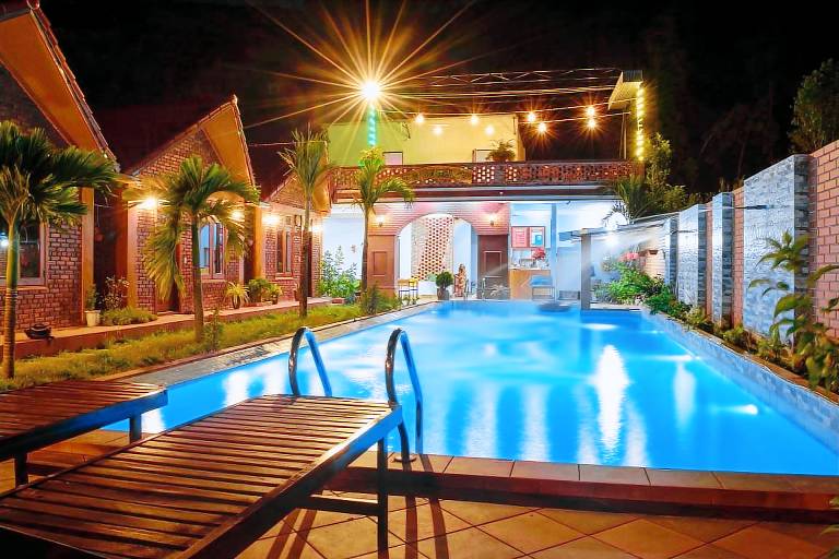 Phong Nha Hillside View Bungalow in Bo Trach